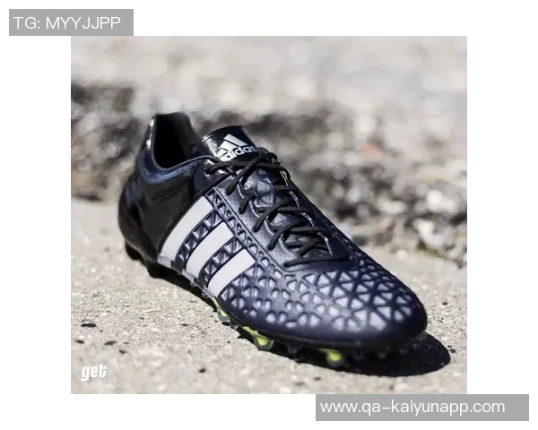 内维尔揭秘小贝与阿迪合作背后的故事及猎鹰球鞋的缘起